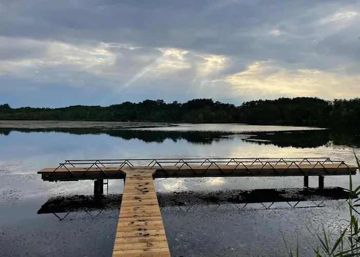 Am Weinberg, 펜션 Dobbrikow